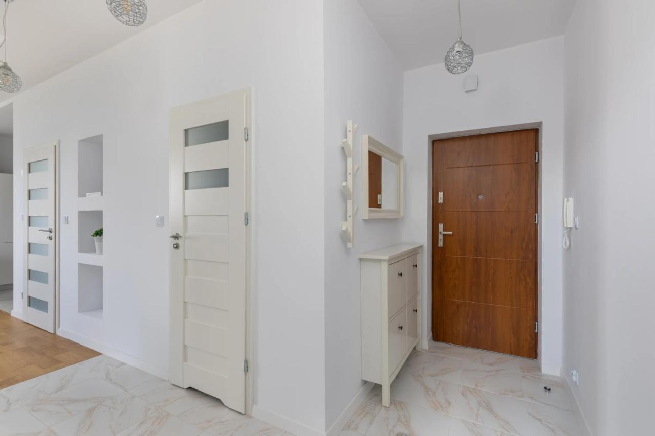 Przestronny Apartament Z Widokiem Na Miasto W Warszawie Warschau Exterior foto